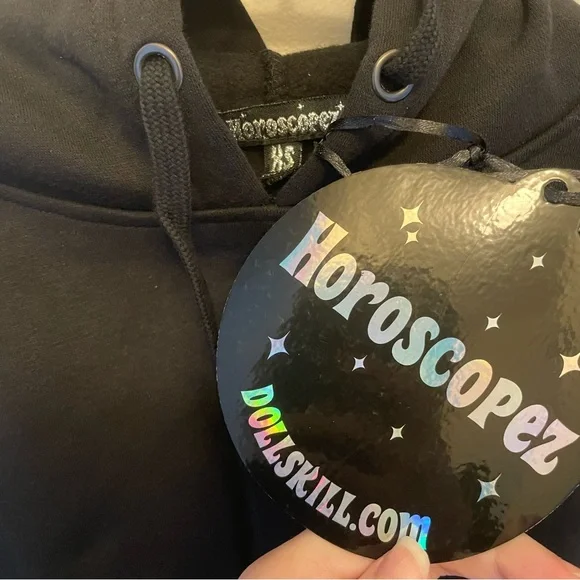 NWT Dolls Kill Horoscopez Libra Cropped Hoodie - Picture 3 of 3